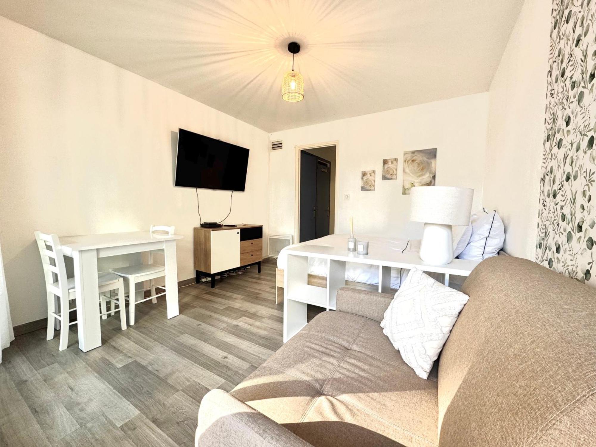 Appartamento 30m2 Vue Terrasse A 1min Des Plages